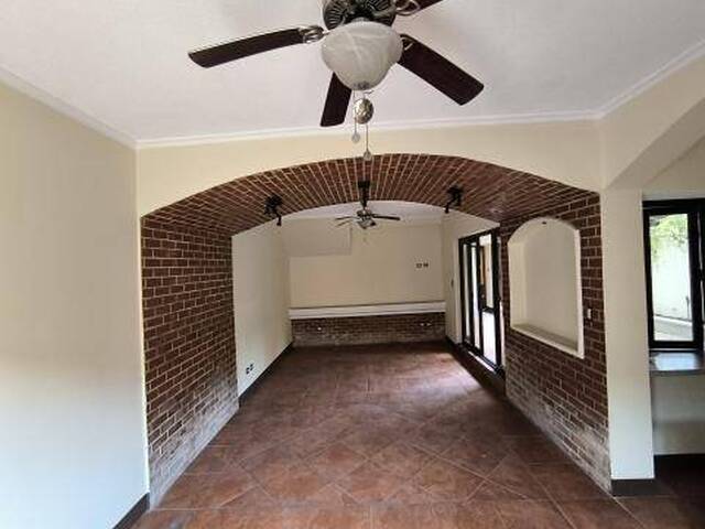 #157 - Casa para Venta en Escuintla - Escuintla - 3